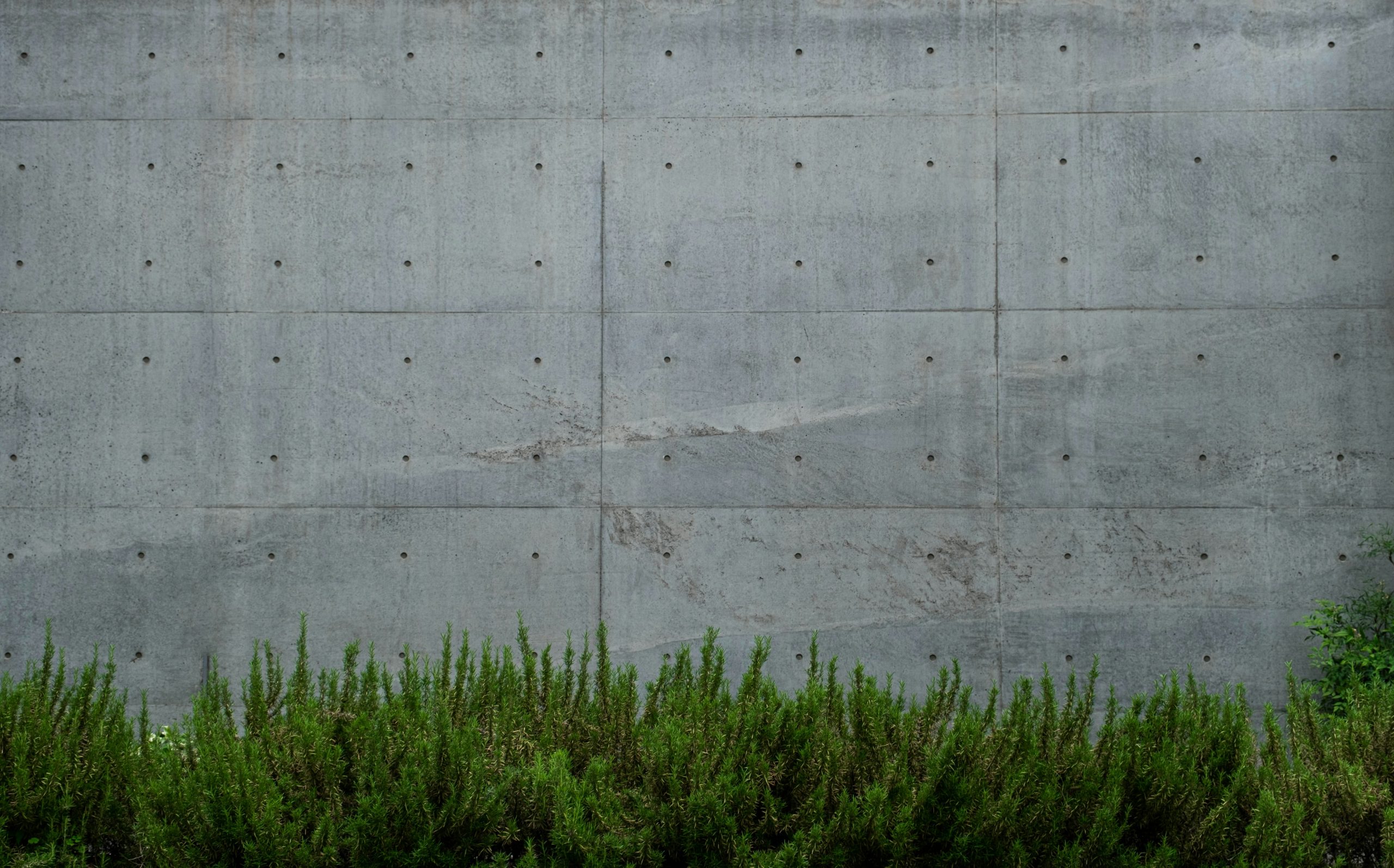Retaining wall materials comparison — block, concrete, wood, and stone options in Vacaville, CA by G & G Deck and Fence